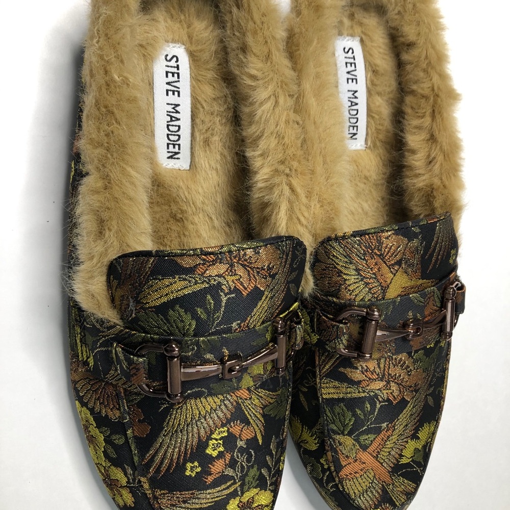 Steve Madden - Picture 2 of 5